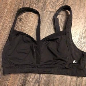 LuLuLemon 34D Ta Ta Tamer in Black